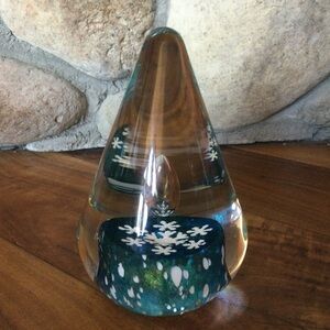 Caithness Four Seasons Winter Paperweight